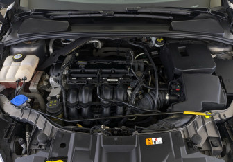 Подержанный автомобиль Ford Focus Sedan 2015 года (9 фото)