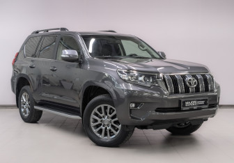 Подержанный автомобиль Toyota Land Cruiser Prado 2019 года (3 фото)