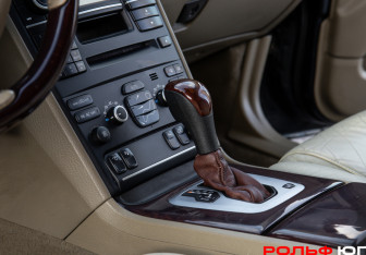 Подержанный автомобиль Volvo XC90 2012 года (11 фото)