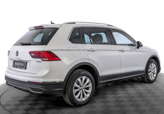 Подержанный автомобиль Volkswagen Tiguan 2021 года (5 фото)