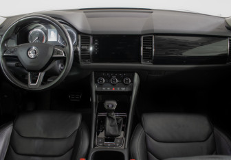 Подержанный автомобиль Skoda Kodiaq 2017 года (11 фото)