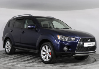 Подержанный автомобиль Mitsubishi Outlander 2010 года (3 фото)