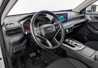 Подержанный автомобиль Haval Jolion 2023 года (16 фото)