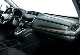 Подержанный автомобиль Honda CR-V 2018 года (8 фото)