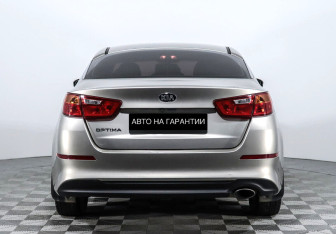 Подержанный автомобиль Kia Optima Sedan 2014 года (6 фото)