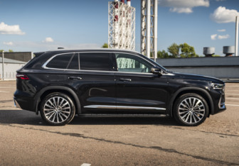Подержанный автомобиль Geely Monjaro 2025 года (4 фото)