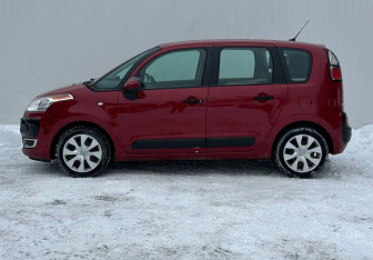 Подержанный автомобиль Citroen C3 Picasso 2012 года (8 фото)