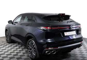 Подержанный автомобиль Changan UNI-K 2023 года (7 фото)