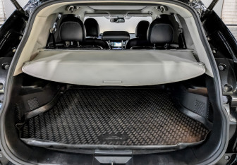 Подержанный автомобиль Nissan X-Trail 2016 года (10 фото)