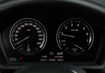 Подержанный автомобиль BMW X1 2020 года (21 фото)