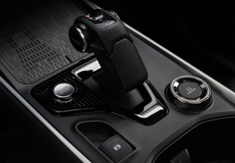 Подержанный автомобиль Haval H3 2024 года (23 фото)