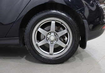 Подержанный автомобиль Ford Focus Hatchback 2013 года (9 фото)