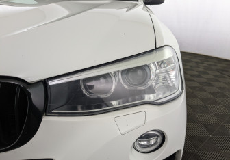 Подержанный автомобиль BMW X4 2018 года (11 фото)