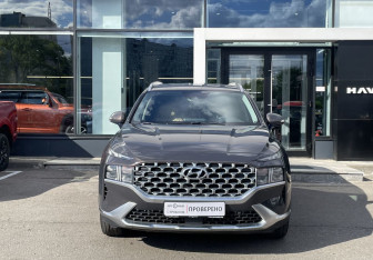 Подержанный автомобиль Hyundai Santa Fe 2021 года (2 фото)