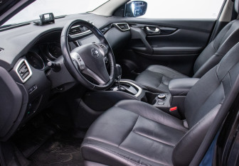 Подержанный автомобиль Nissan Qashqai 2018 года (10 фото)