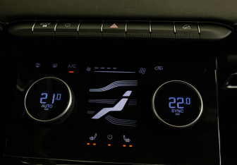 Подержанный автомобиль Exeed LX 2024 года (12 фото)