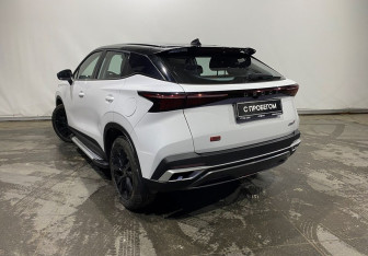 Новый Omoda C5 2024 (4 фото)