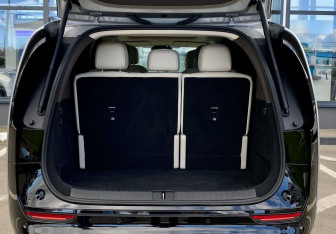 Подержанный автомобиль LiXiang Mega 2024 года (10 фото)