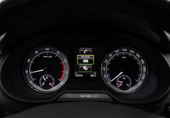 Подержанный автомобиль Skoda Octavia Liftback 2017 года (13 фото)