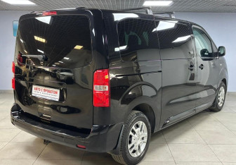 Подержанный автомобиль Citroen SpaceTourer 2020 года (5 фото)