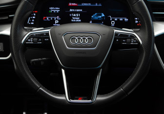Подержанный автомобиль Audi A6 Sedan 2022 года (10 фото)