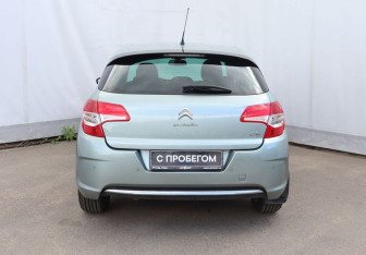 Подержанный автомобиль Citroen C4 Hatchback 2011 года (5 фото)