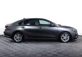 Подержанный автомобиль Kia Cerato Sedan 2021 года (4 фото)