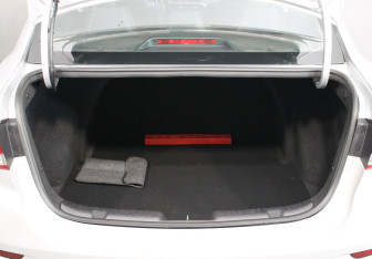 Подержанный автомобиль Changan Alsvin 2023 года (20 фото)