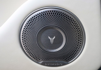 Подержанный автомобиль Voyah Free 2022 года (21 фото)