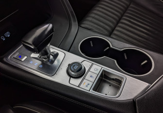 Подержанный автомобиль Genesis G70 2019 года (29 фото)