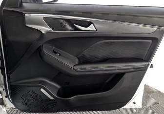 Подержанный автомобиль Haval Jolion 2023 года (24 фото)