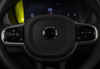 Новый Volvo XC60 2025 (11 фото)
