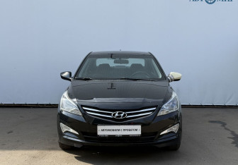 Подержанный автомобиль Hyundai Solaris Sedan 2014 года (2 фото)