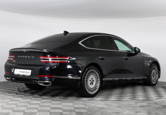 Подержанный автомобиль Genesis G80 2021 года (5 фото)