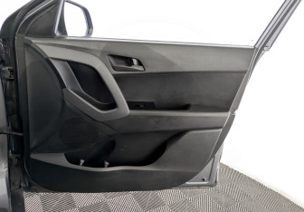 Подержанный автомобиль Hyundai Creta 2017 года (24 фото)