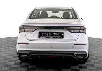 Подержанный автомобиль Omoda S5 2023 года (6 фото)