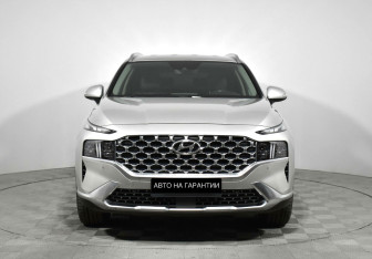 Подержанный автомобиль Hyundai Santa Fe 2021 года (2 фото)