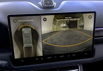 Подержанный автомобиль AITO M5 2023 года (27 фото)