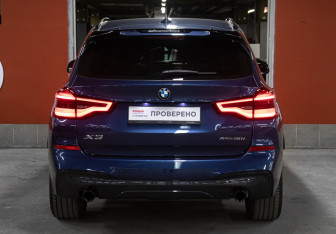 Подержанный автомобиль BMW X3 2021 года (6 фото)