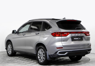 Подержанный автомобиль Haval M6 2024 года (5 фото)