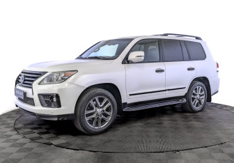 Подержанный автомобиль Lexus LX 2014 года (1 фото)