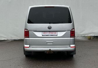 Подержанный автомобиль Volkswagen Multivan 2017 года (6 фото)