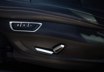 Подержанный автомобиль Geely Okavango 2024 года (18 фото)