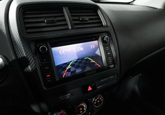 Подержанный автомобиль Mitsubishi ASX 2017 года (12 фото)