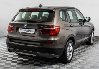 Подержанный автомобиль BMW X3 2013 года (5 фото)