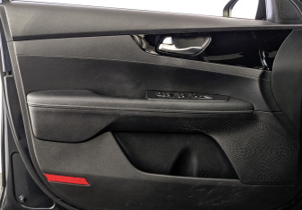 Подержанный автомобиль Kia Cerato Sedan 2020 года (19 фото)