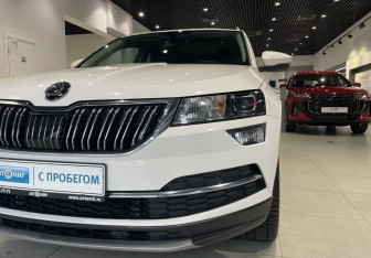 Подержанный автомобиль Skoda Karoq 2020 года (9 фото)