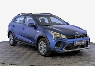 Подержанный автомобиль Kia Rio Hatchback 2021 года (3 фото)