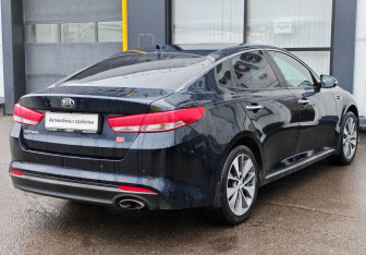 Подержанный автомобиль Kia Optima Sedan 2018 года (5 фото)