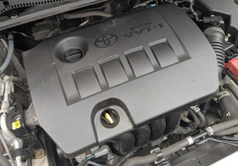 Подержанный автомобиль Toyota Corolla Sedan 2014 года (9 фото)